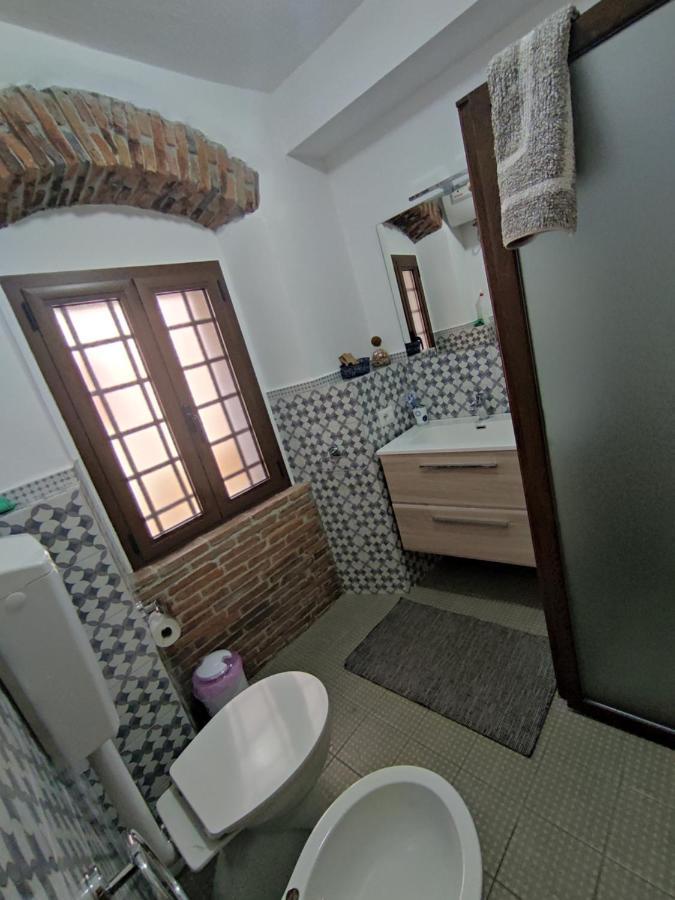 Su Skusorgiu Apartment ตอร์โตลี ภายนอก รูปภาพ
